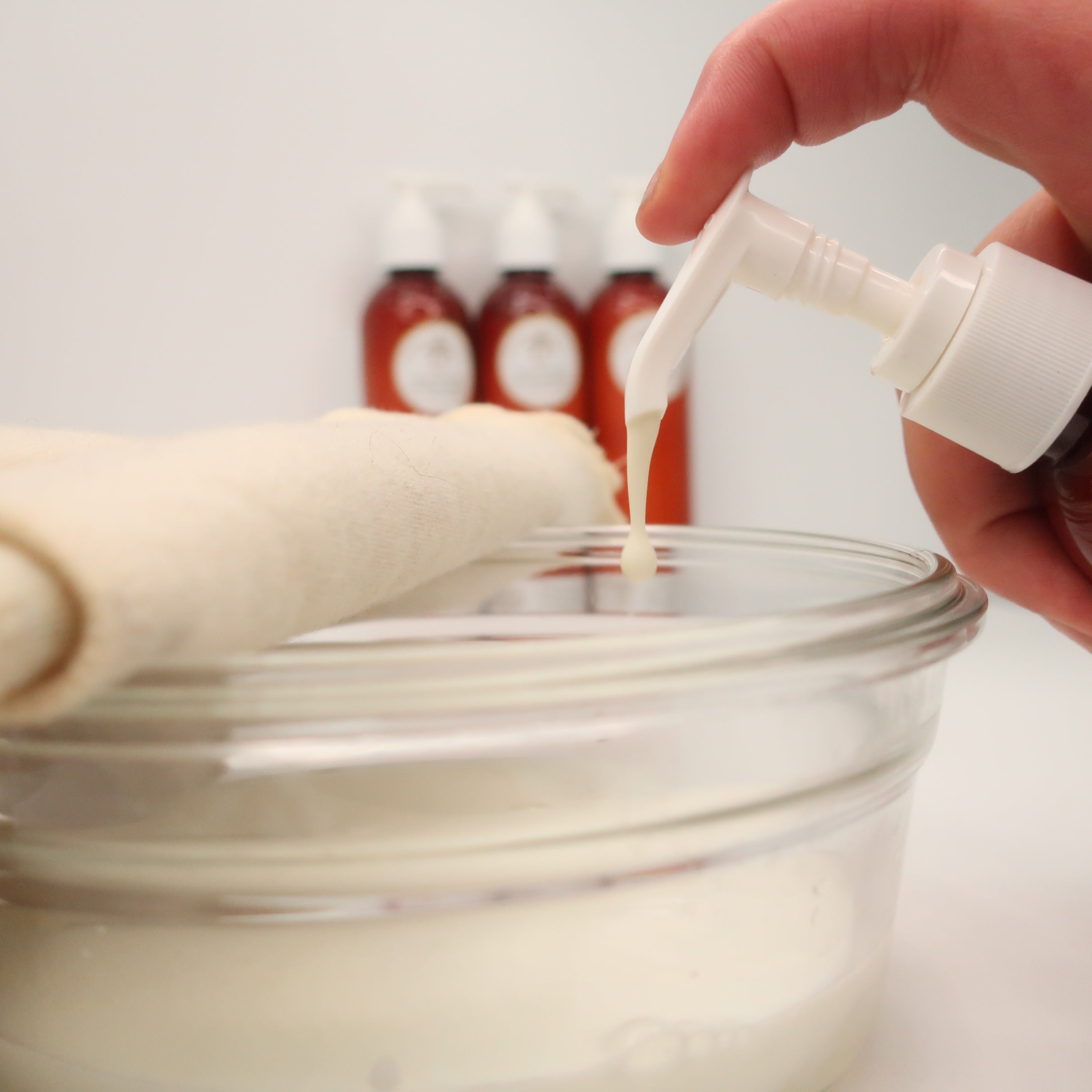 Wool Solutions – Ready to Use Emulsified Blend - Lilly & Frank