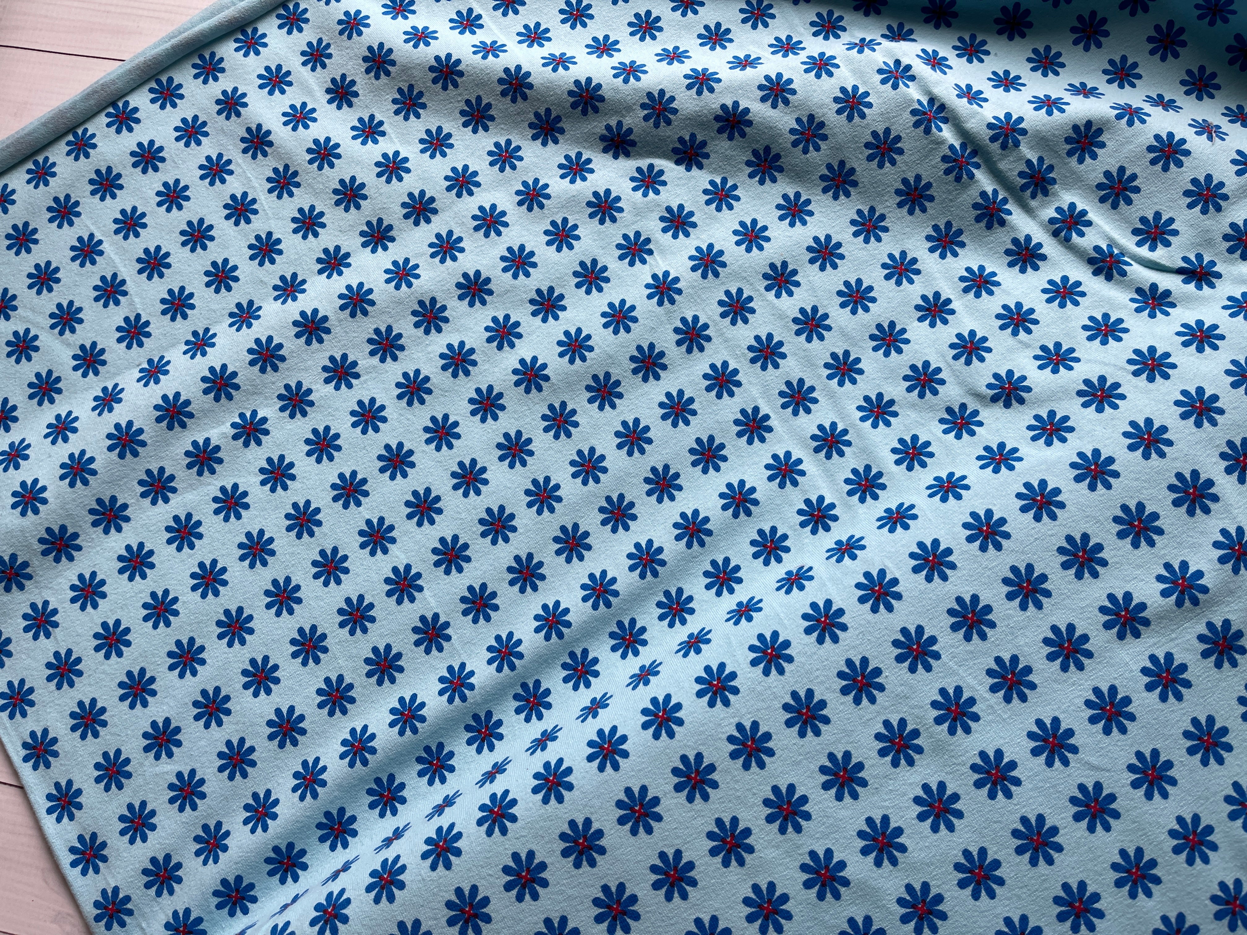 Organic Knit - Blue Daisy - Lilly & Frank