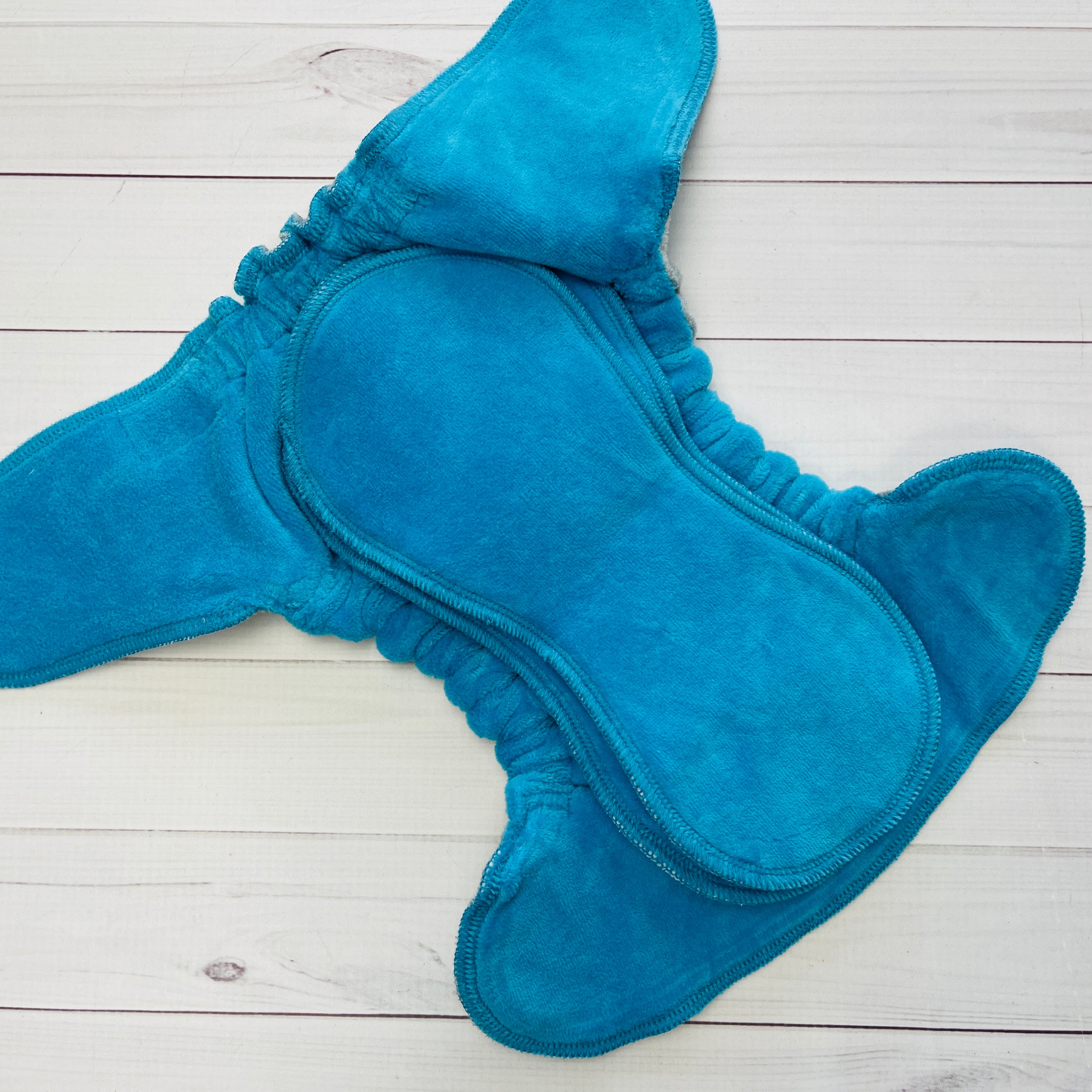 Newborn Snap-less Velour - Lilly & Frank