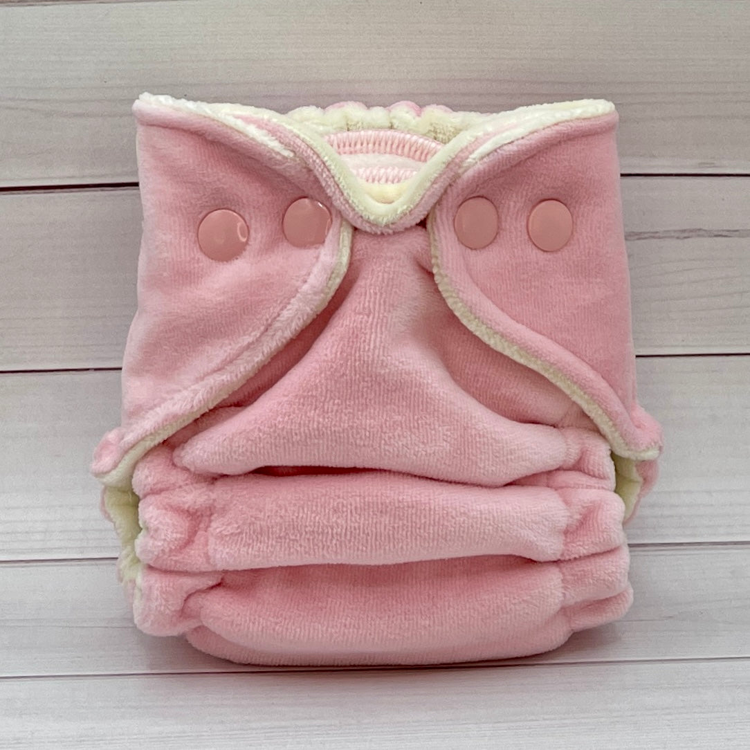 Newborn Fitted Cloth Diaper (6-14lbs) - Strawberries & Cream - Lilly & Frank