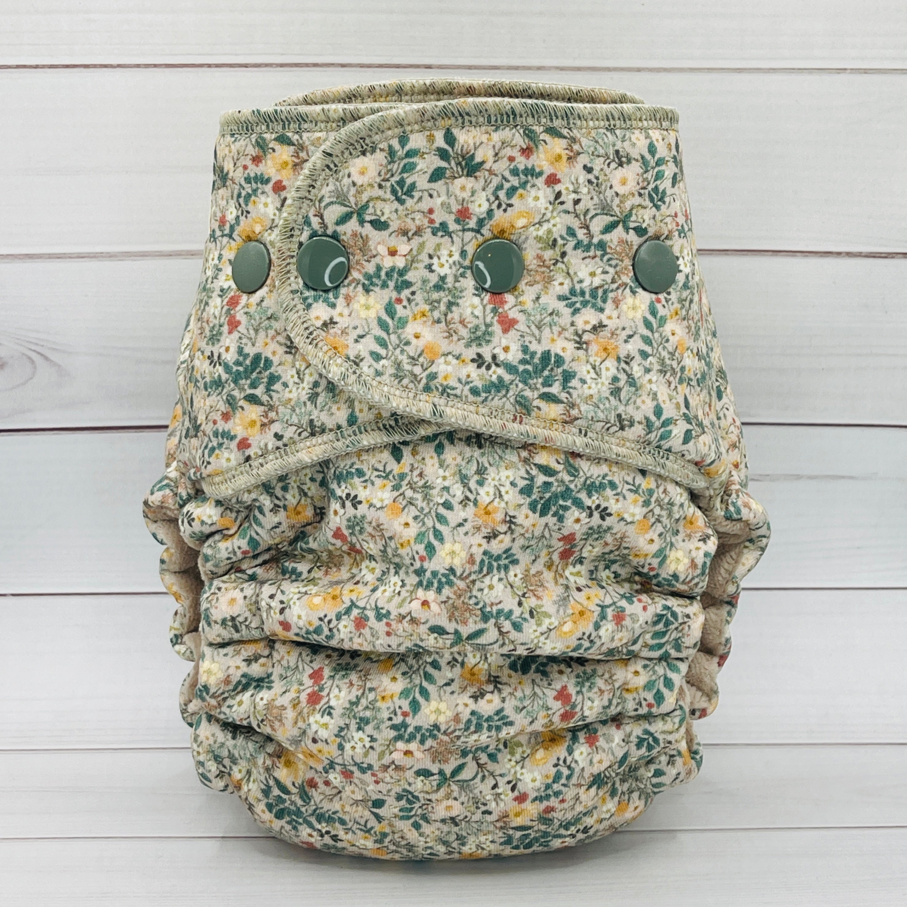 One Size Hybrid Cloth Diaper (12-35lbs) - Wild Fields by Lilly & Frank