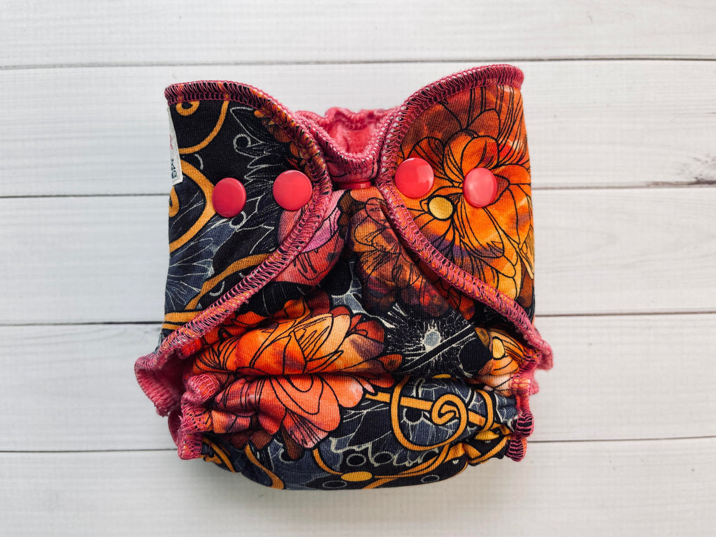 Lilly & Frank Cloth Diaper Newborn Hybrid ~ Classic Serged