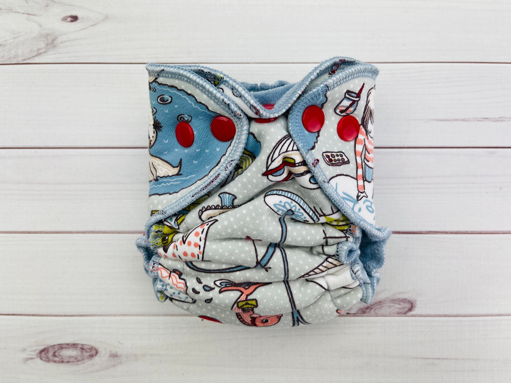 Lilly & Frank Cloth Diaper Paint My World Newborn Cloth Diaper - Hybrid - Serged