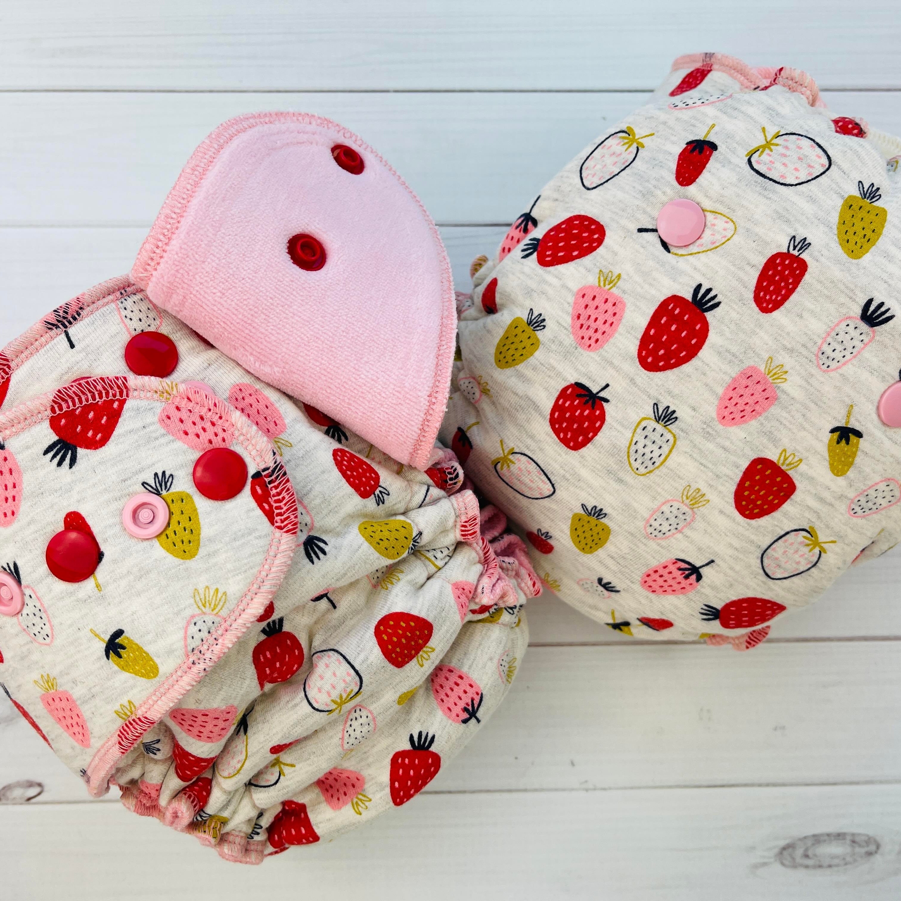 Lilly & Frank cloth diaper Yummy Strawberries Toddler Cloth Diaper - Fitted - Serged