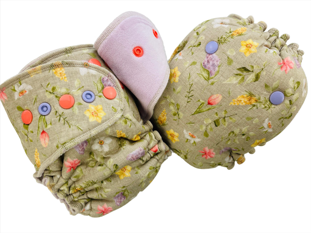 Lilly & Frank One Size Cloth Diaper Avril Bloom One Size Cloth Diaper - Fitted - Serged