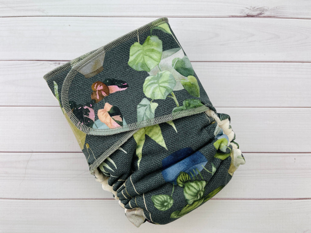 Lilly & Frank Snapless Cloth Diaper House Plants One Size Cloth Diaper - Snapless - Comfort Serged