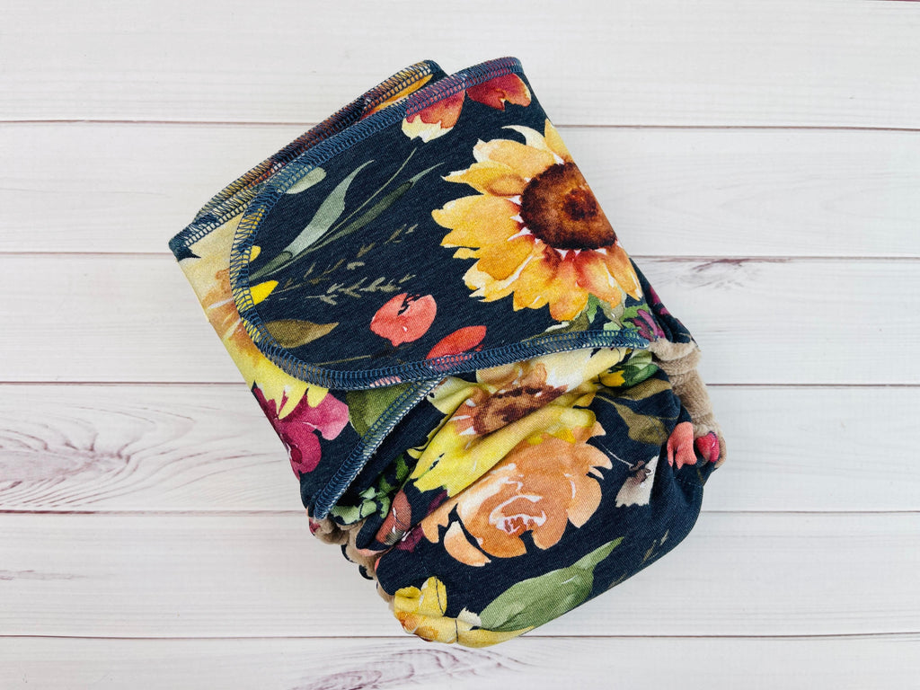 Lilly & Frank Snapless Cloth Diaper You're My Sunflower One Size Cloth Diaper - Snapless - Comfort Serged