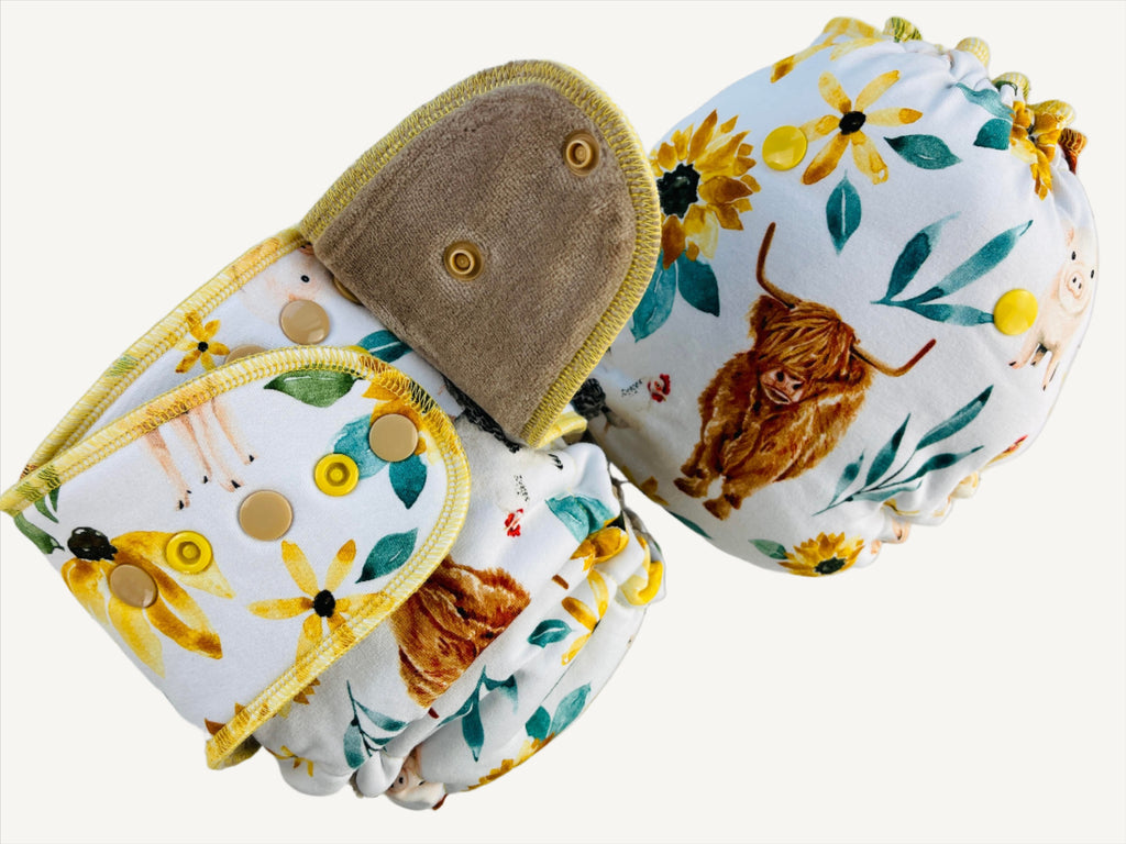 Lilly & Frank Toddler Cloth Diaper Farm Friends Toddler Fitted ~ Comfort Serged