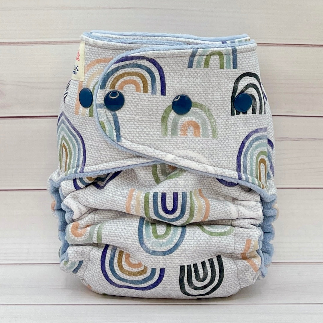 Petite Fitted Cloth Diaper (7-30lbs) - Little Arches - Lilly & Frank 