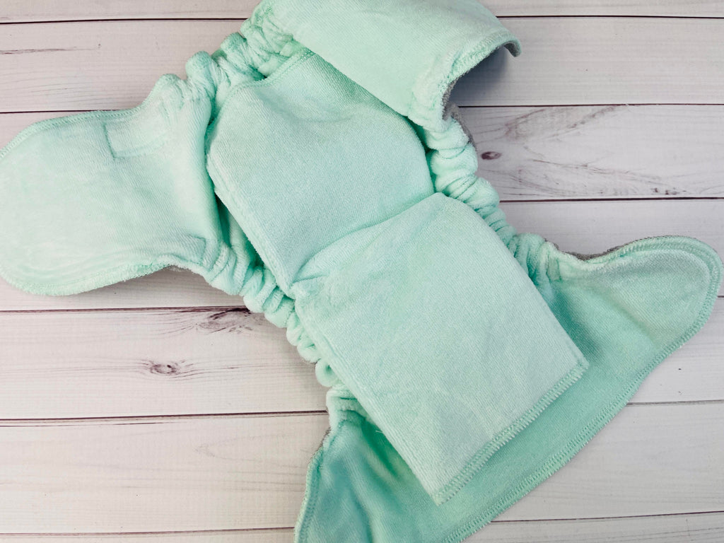 Lilly & Frank cloth diaper Araminta Velour Snapless